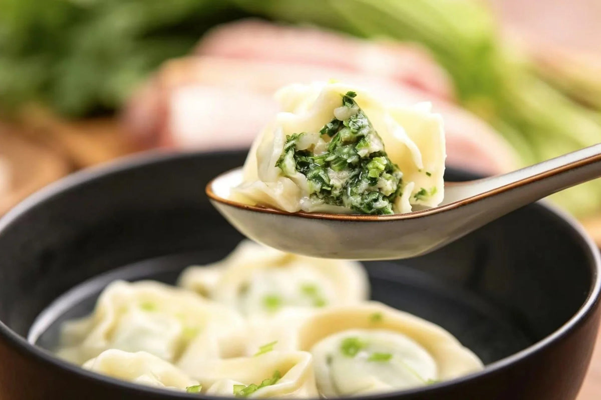 荠菜大馄饨 Shepherd's Purse Wontons