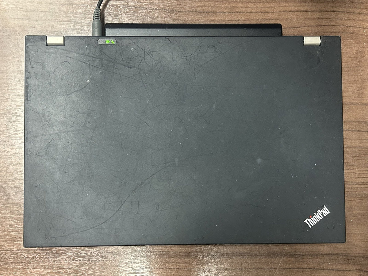 Lid with scratches